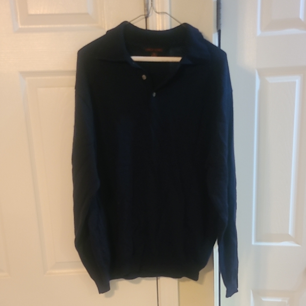 Men's XL Navy Button Collar Top